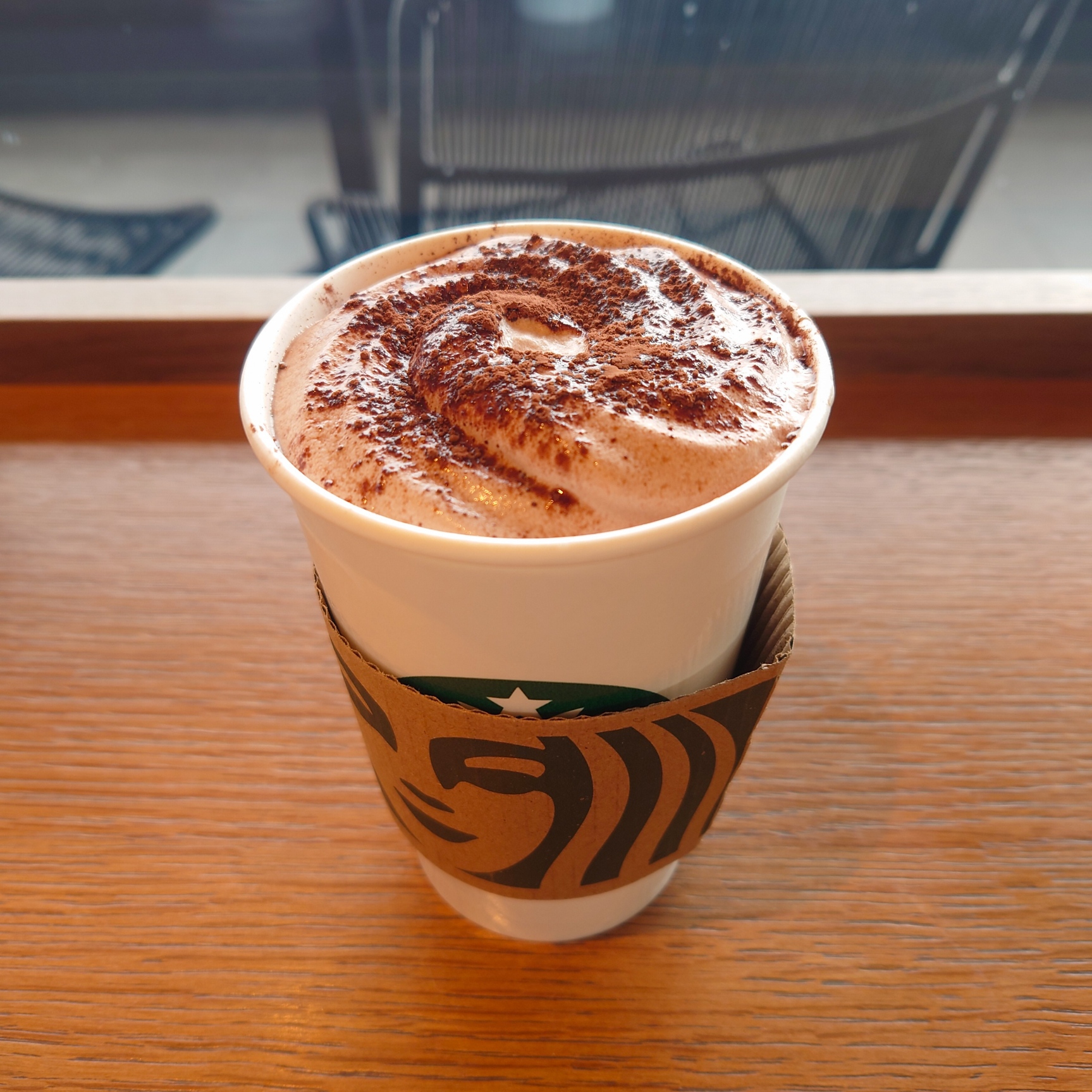 スタバ【チョコレートムースラテ】をレビュー！口コミやカロリー情報も